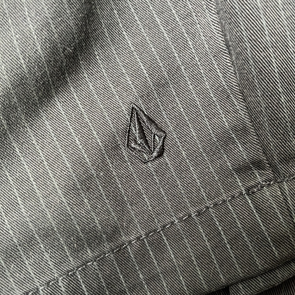 Volcom Shorts - Picture 7 of 7